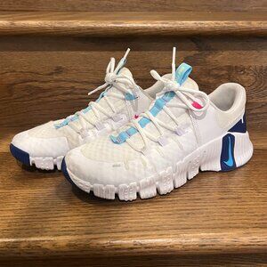 Nike Free Metcon 5 – W 9.5 / M 8 – White